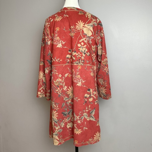 Solitaire/Anthologie red floral faux suede open front kimono/ cardigan size m - Picture 3 of 9